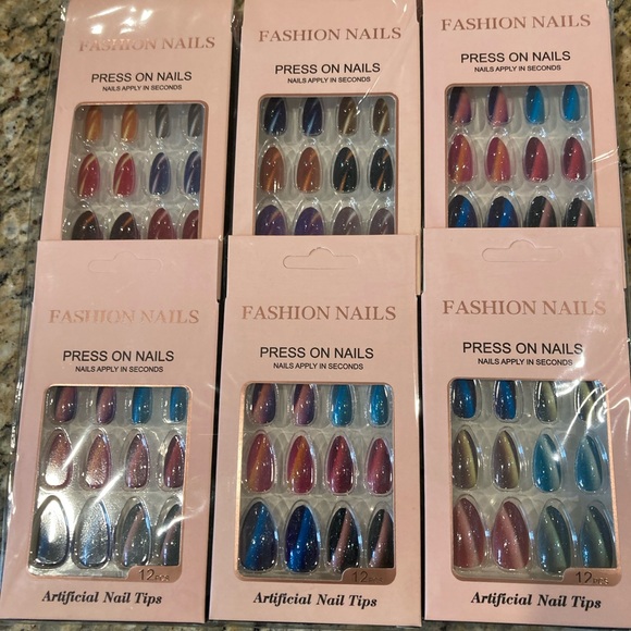 Press on Nails - Picture 2 of 2
